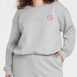 NWOT Heather Gray Bubble Hem Sweatshirt - embroidered red outlined double hearts